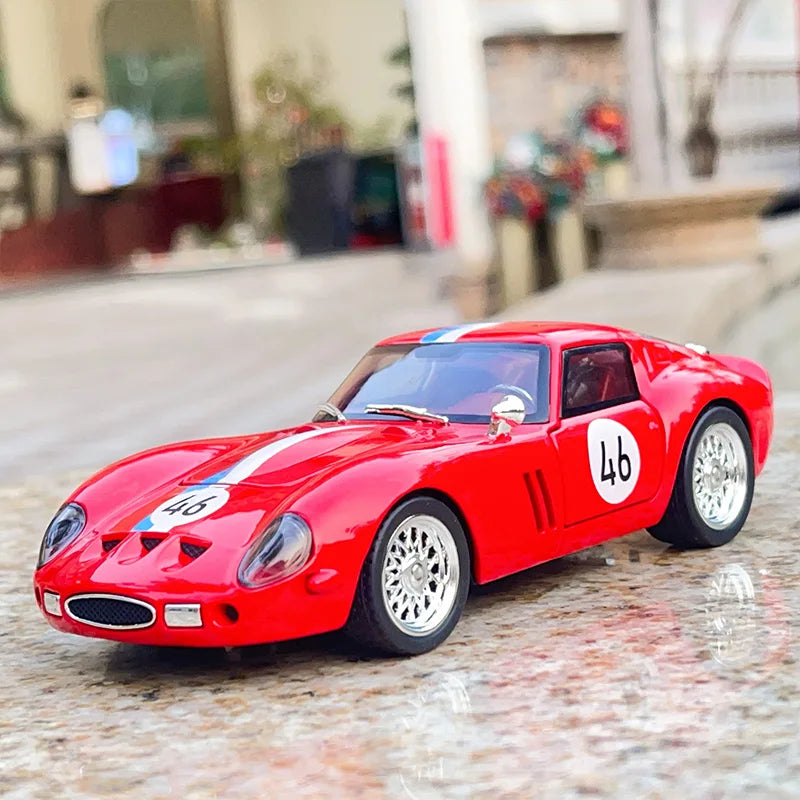 1:32 Scale Classic Racing Car Model with Sound and Light